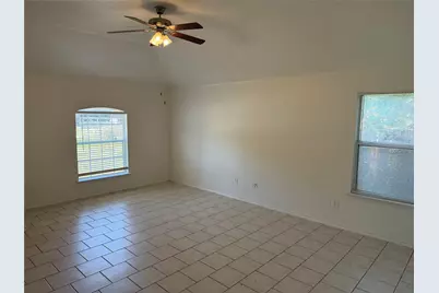 5500 David Strickland Road, Fort Worth, TX 76119 - Photo 6