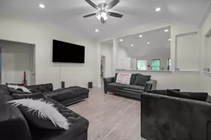 2114 Volga Ave, Dallas, TX 75216 - Photo 6