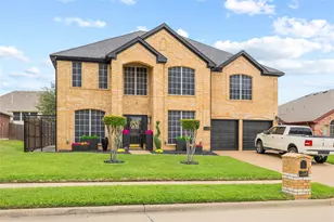 716 Mulberry Ln, DeSoto, TX 75115 - Photo 2