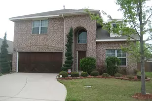 2004 Shannon Dr, McKinney, TX 75072 - Photo 2