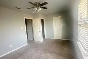 2349 Homewood Ln, Grand Prairie, TX 75050 - Photo 18
