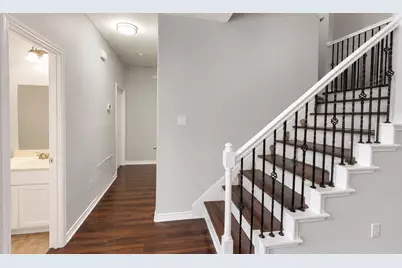 5667 Mountain Hollow Drive, Dallas, TX 75249 - Photo 4