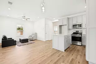 1028 Claude St, Dallas, TX 75203 - Photo 4