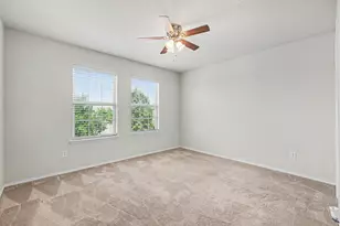 701 Whitemarsh Dr, Aubrey, TX 76227 - Photo 12