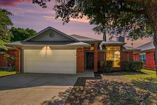 5612 Cancun Dr, North Richland Hills, TX 76180 - Photo 2