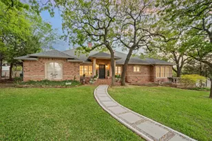 3716 Oakwood Dr, Grapevine, TX 76051 - Photo 4