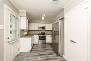 2346 Rexlawn Dr, Dallas, TX 75227 - Photo 10