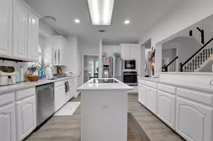 204 Springpark Dr, Arlington, TX 76014 - Photo 8