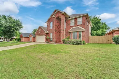 204 Springpark Drive, Arlington, TX 76014 - Photo 2