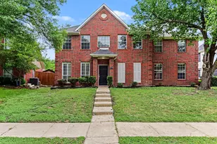829 Waterwood Ln, Mesquite, TX 75181 - Photo 1