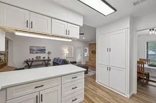 800 S Hyde Park Ave, Denison, TX 75020 - Photo 16