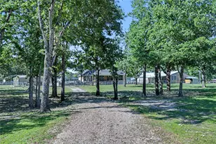101 Friendship Cir, West Tawakoni, TX 75474 - Photo 34