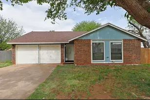 1710 Bob White Ct, Abilene, TX 79605 - Photo 2