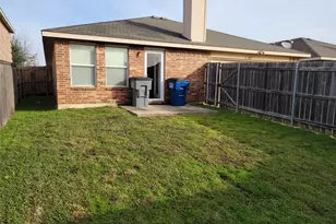 1934 Mosley Dr, Lancaster, TX 75146 - Photo 12
