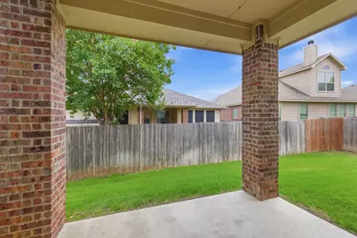 10856 Middleglen Road, Fort Worth, TX 76052 - Photo 30