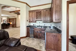 6509 Ladybank Ct W, Cleburne, TX 76033 - Photo 16