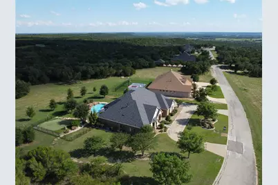 6509 Ladybank Court W, Cleburne, TX 76033 - Photo 2