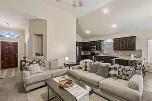 4704 Shagbark Dr, Denton, TX 76226 - Photo 4