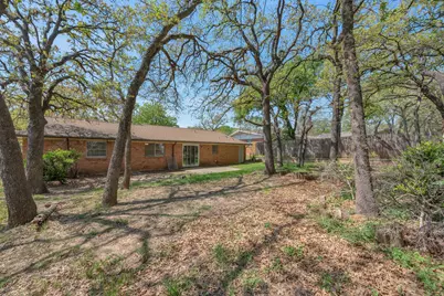33 Somerset Terrace, Bedford, TX 76022 - Photo 16