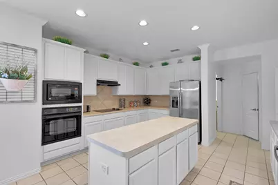 8972 Kennsington Street, Frisco, TX 75036 - Photo 12