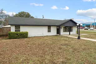 312 E Cottonwood St, Leonard, TX 75452 - Photo 4