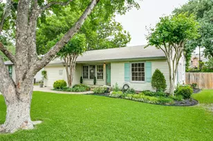 616 Milton St, Lewisville, TX 75057 - Photo 2