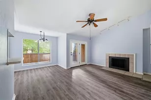 1212 Horizon Trail, Arlington, TX 76011 - Photo 2