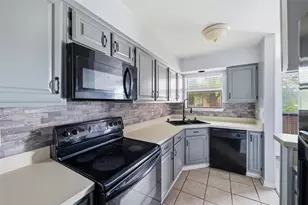1212 Horizon Trail, Arlington, TX 76011 - Photo 12