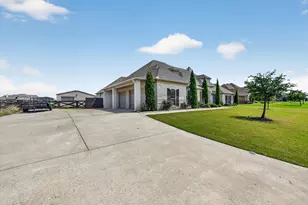 13420 Escalara Ln, Justin, TX 76247 - Photo 6