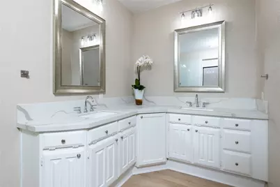 2117 N Aspenwood Drive, Grapevine, TX 76051 - Photo 24