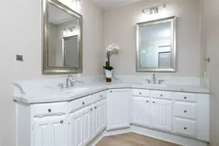 2117 N Aspenwood Dr, Grapevine, TX 76051 - Photo 24