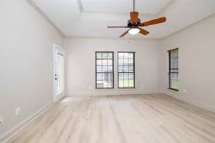2117 N Aspenwood Dr, Grapevine, TX 76051 - Photo 20