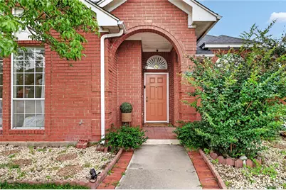 2205 Davin Drive, Carrollton, TX 75006 - Photo 4
