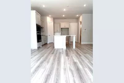 8121 Bromley Drive, Dallas, TX 75231 - Photo 6