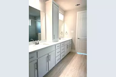 8121 Bromley Drive, Dallas, TX 75231 - Photo 20