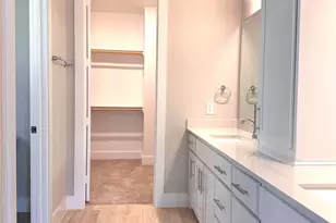 8121 Bromley Dr, Dallas, TX 75231 - Photo 22