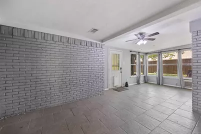3945 Clubway Lane, Farmers Branch, TX 75244 - Photo 16