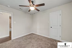 1300 White Sand Dr, Pelican Bay, TX 76020 - Photo 14