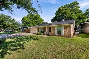 7521 Susan Ct, North Richland Hills, TX 76180 - Photo 2