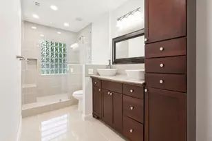 6810 Town Bluff Dr, Dallas, TX 75248 - Photo 14