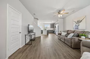 925 Billups Dr, Van Alstyne, TX 75495 - Photo 4