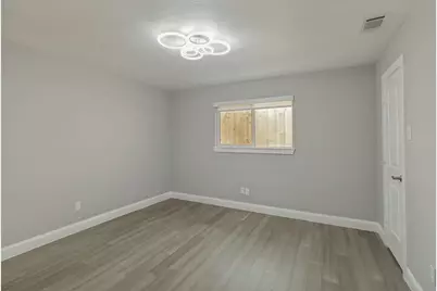 9447 Viewside Drive, Dallas, TX 75231 - Photo 22