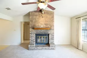 112 J L Brazzil Loop, Waco, TX 76705 - Photo 10