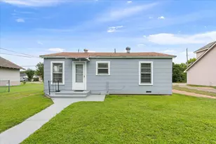 212 Avenue E, Lacy Lakeview, TX 76705 - Photo 18