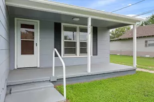 212 Avenue E, Lacy Lakeview, TX 76705 - Photo 4