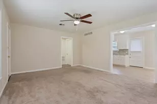 212 Avenue E, Lacy Lakeview, TX 76705 - Photo 8