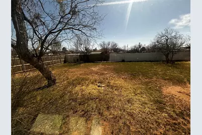 1742 Victoria Street, Abilene, TX 79603 - Photo 12