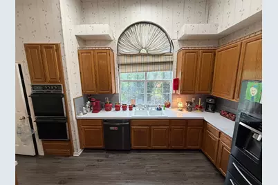 6204 High Brush Circle, Dallas, TX 75249 - Photo 8