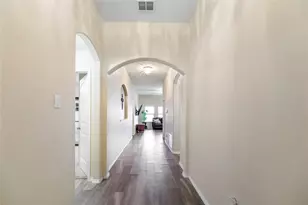 445 Saguaro Dr, Fort Worth, TX 76052 - Photo 2