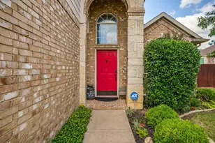 5424 Meadow Valley Dr, Fort Worth, TX 76123 - Photo 4